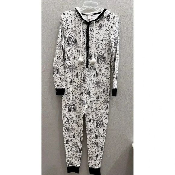 Victoria's Secret Other - Victoria's Secret Pajamas Fireside Medium Hood Pom Pom Pajamas Black White